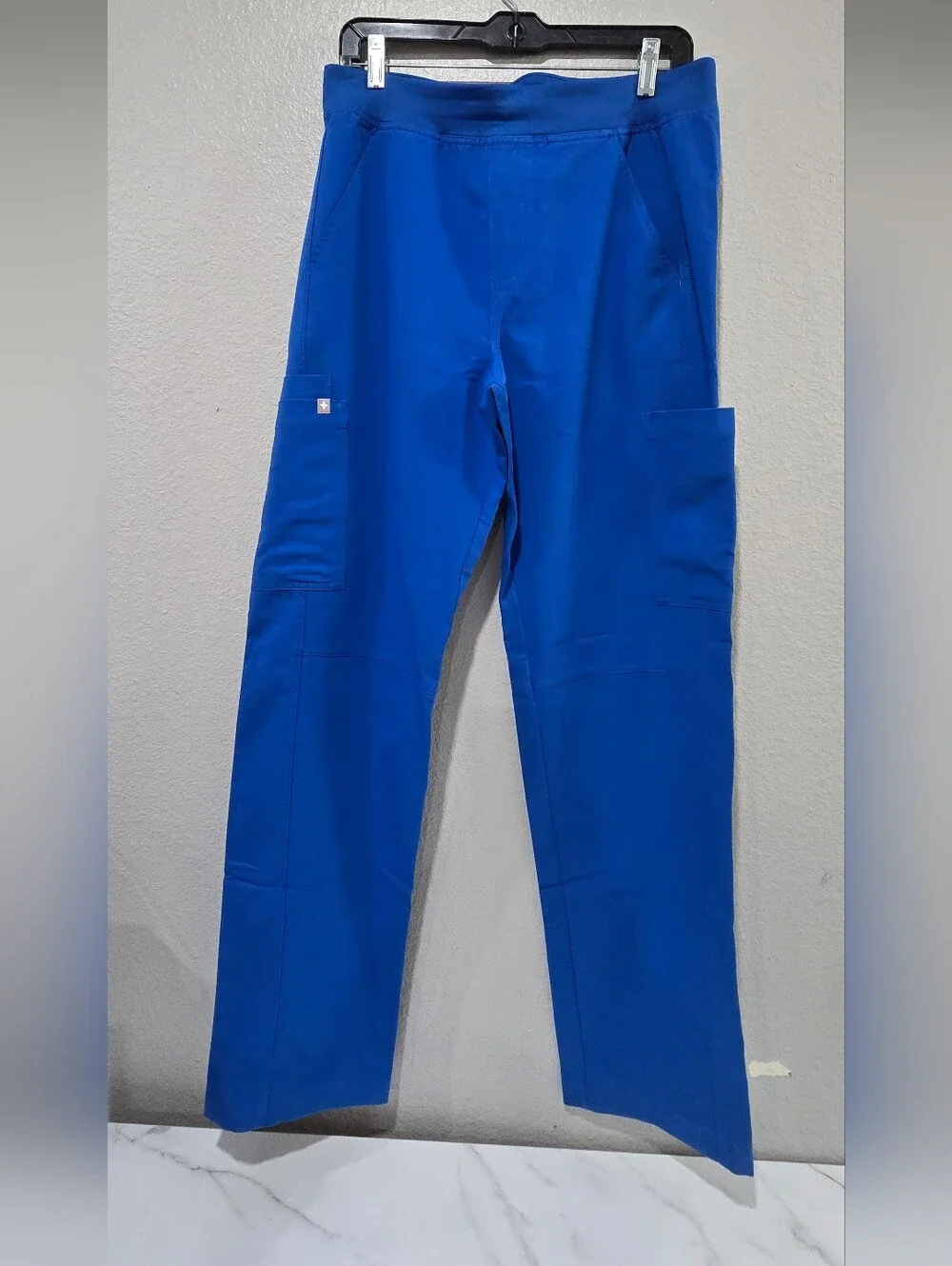 Figs Technical  Men’s AximCargo Scrub Pants Style T2001 Blue size Medium